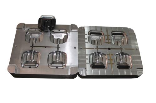 注塑模具產(chǎn)品加工時(shí)，塑膠模具產(chǎn)品變形了怎么處理