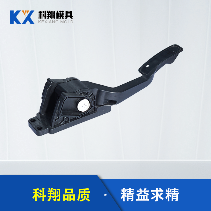 塑膠模具是什么？塑膠模具對比塑料模具有什么區(qū)別？